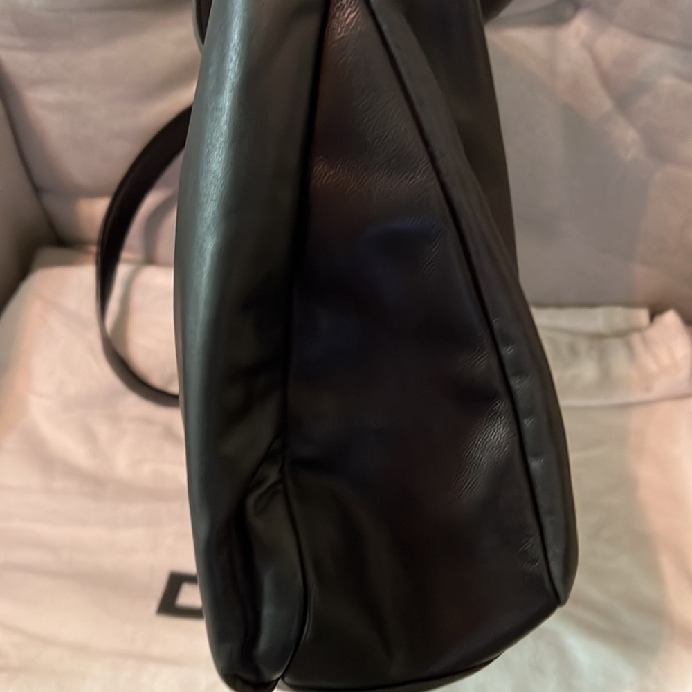 DKNY Black Leather Shoulder Bag - Picture 9 of 10